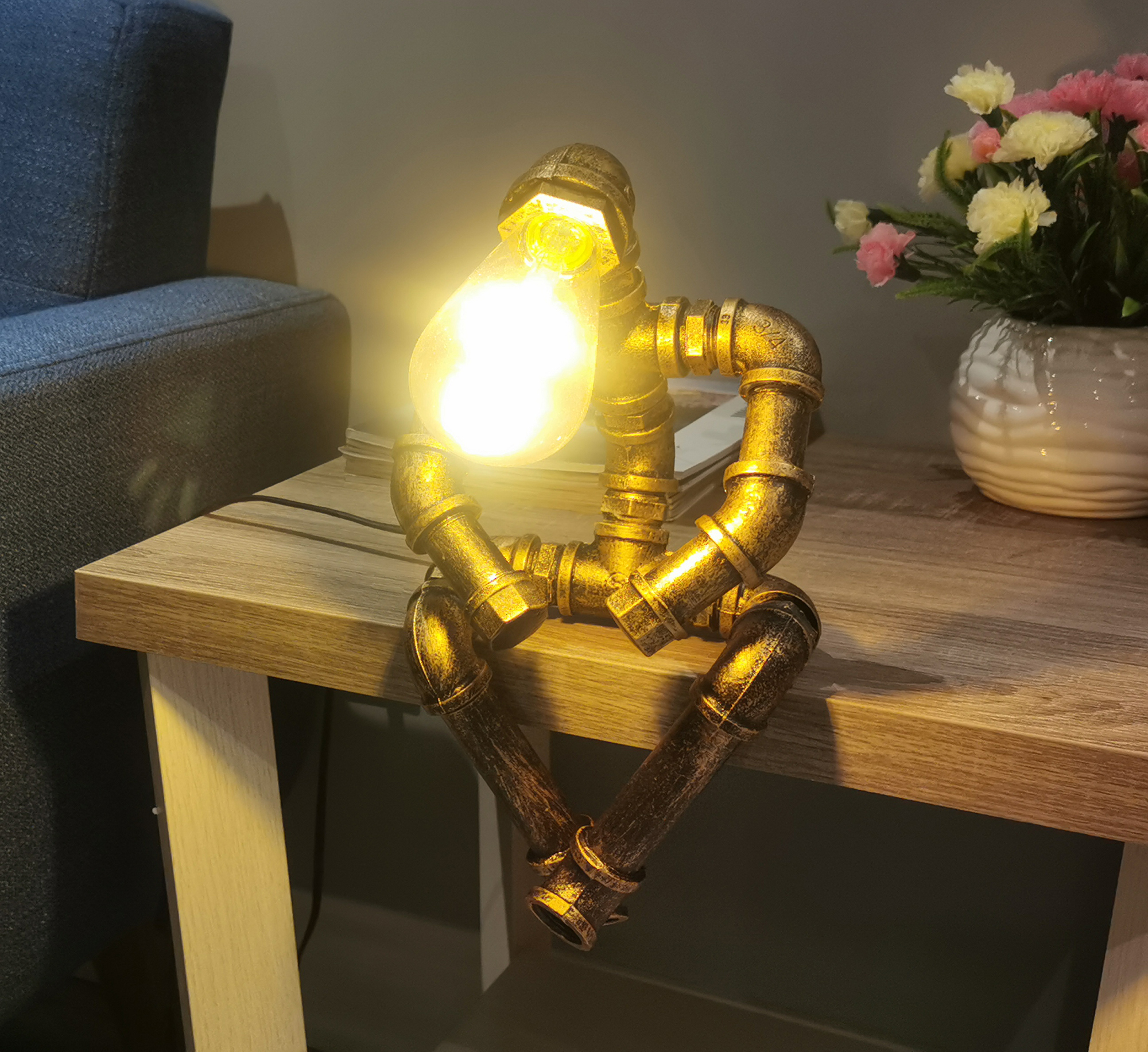 Industrial Water Pipe Table Lamp Boxman